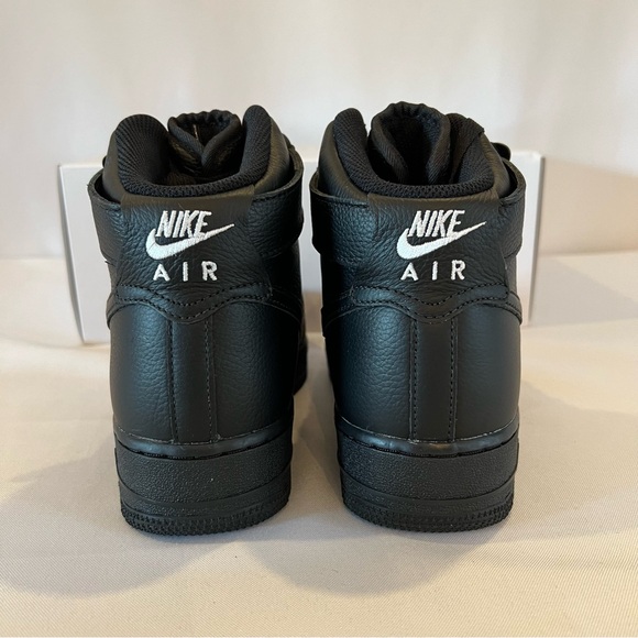 NIB Nike Air Force 1, Black, W Size 9 - Picture 4 of 8